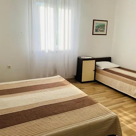 Nikolina Appartement