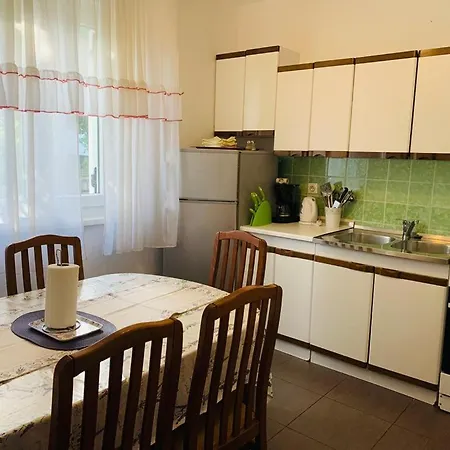 Nikolina Apartment Malinska